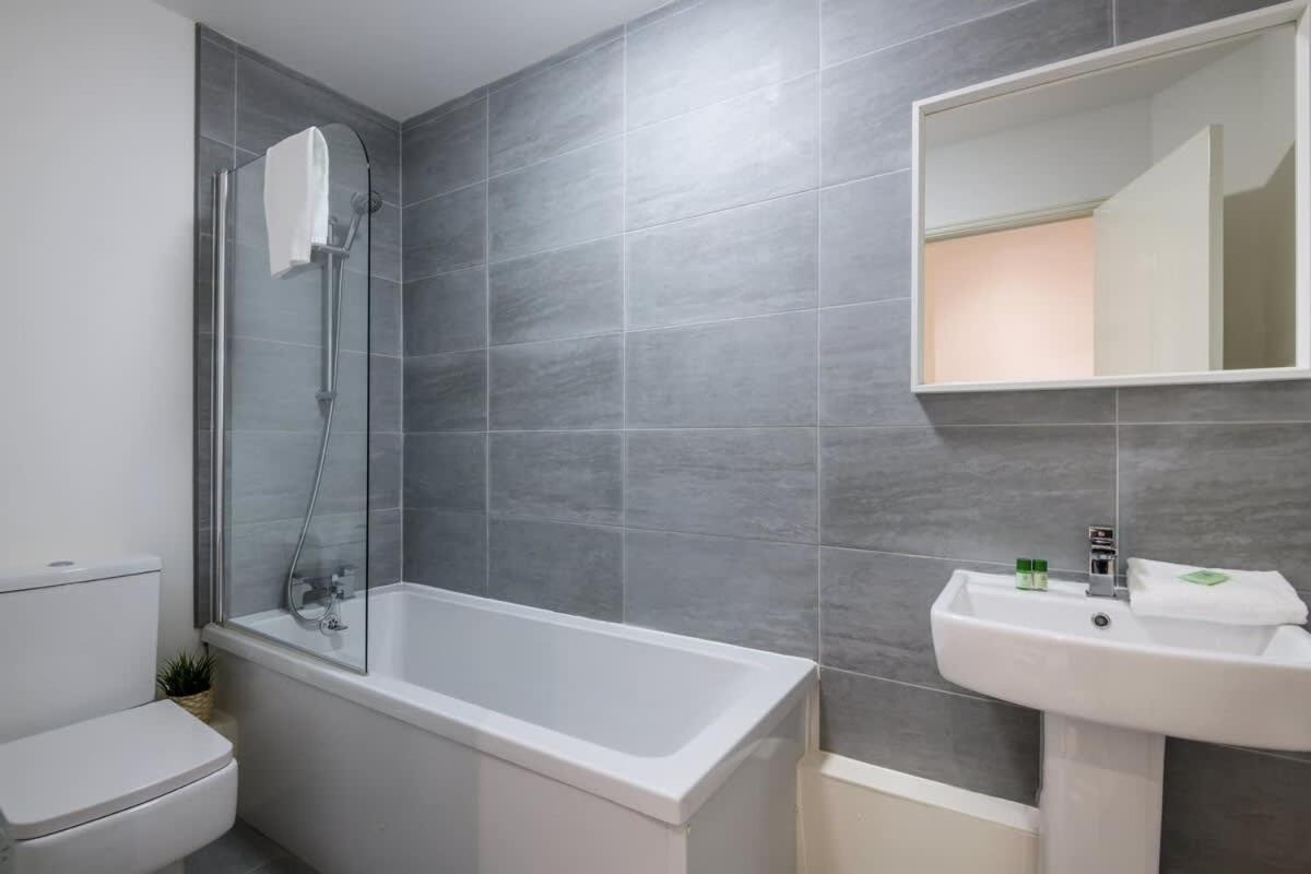 Fabulous Quayside Apartment With Free Parking Ливерпуль Экстерьер фото